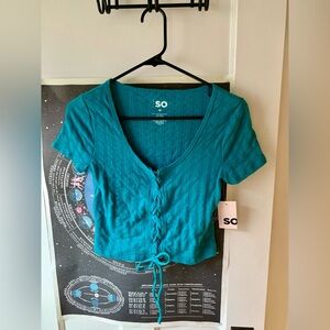 SO Goods For Life V-neck SS Tie Front Crop Top, NWT, S